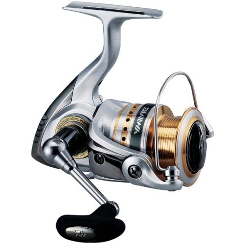 Carrete Daiwa CREST 3000