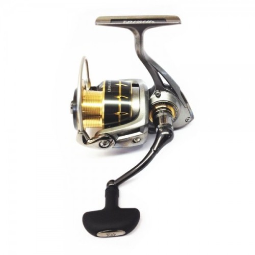 Carrete DAIWA LEGALIS 3000 SH
